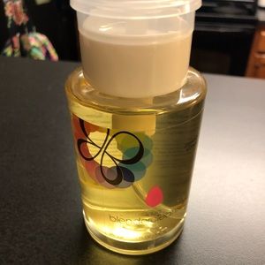 Brand new liquid blender cleanser